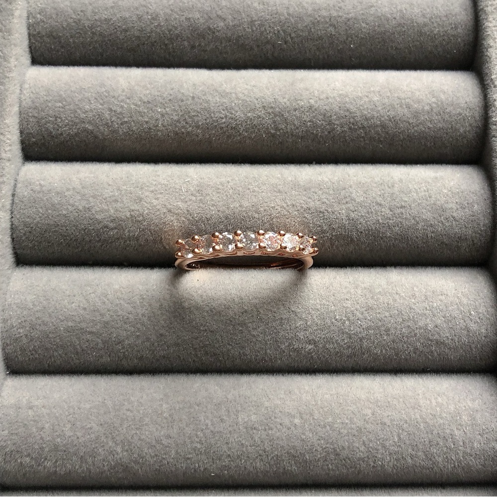 🌟🌟🌟 Rose Gold Women's Ring